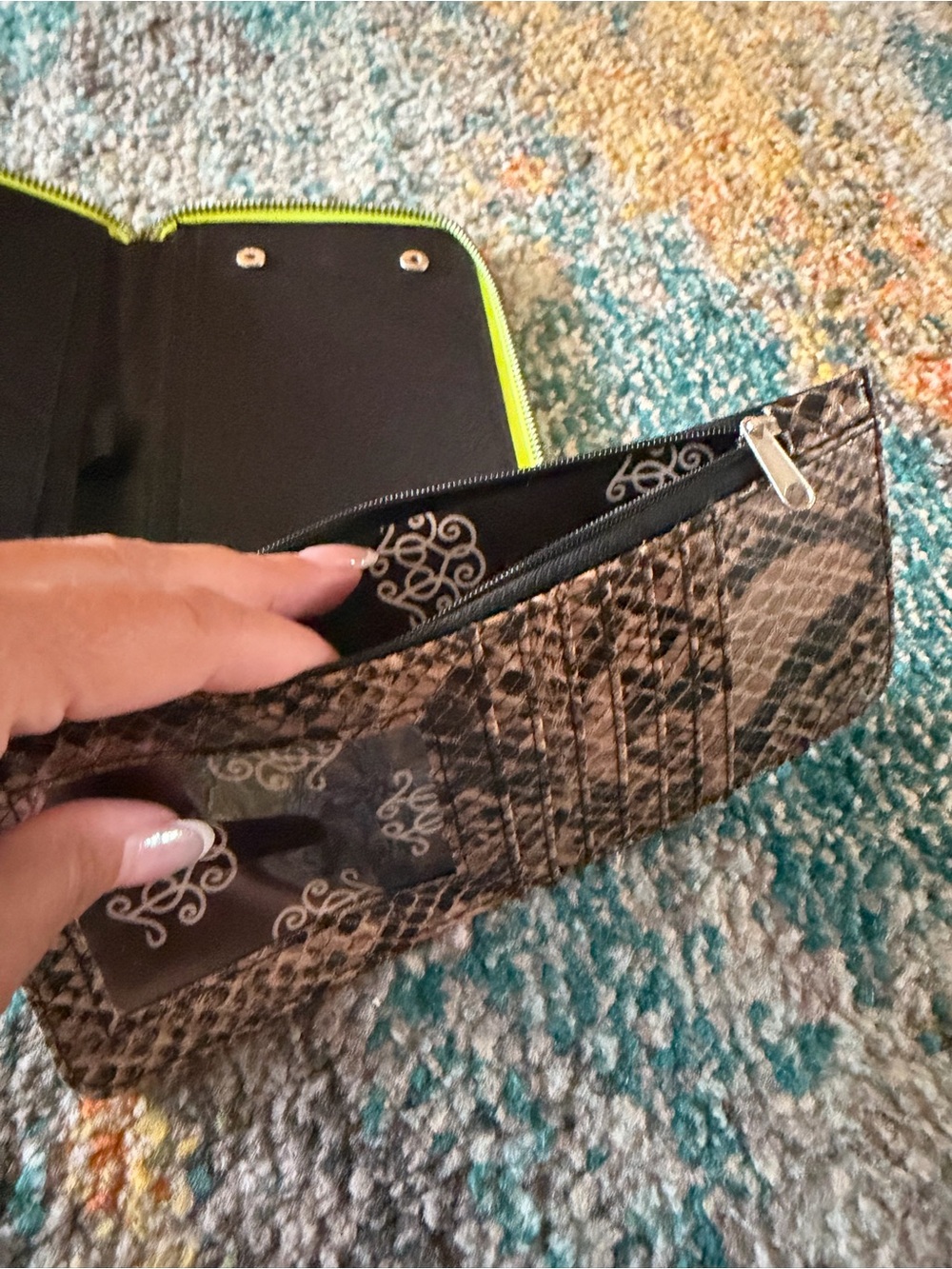 Jessica Simpson Multi Wallet - Picture 4 of 12